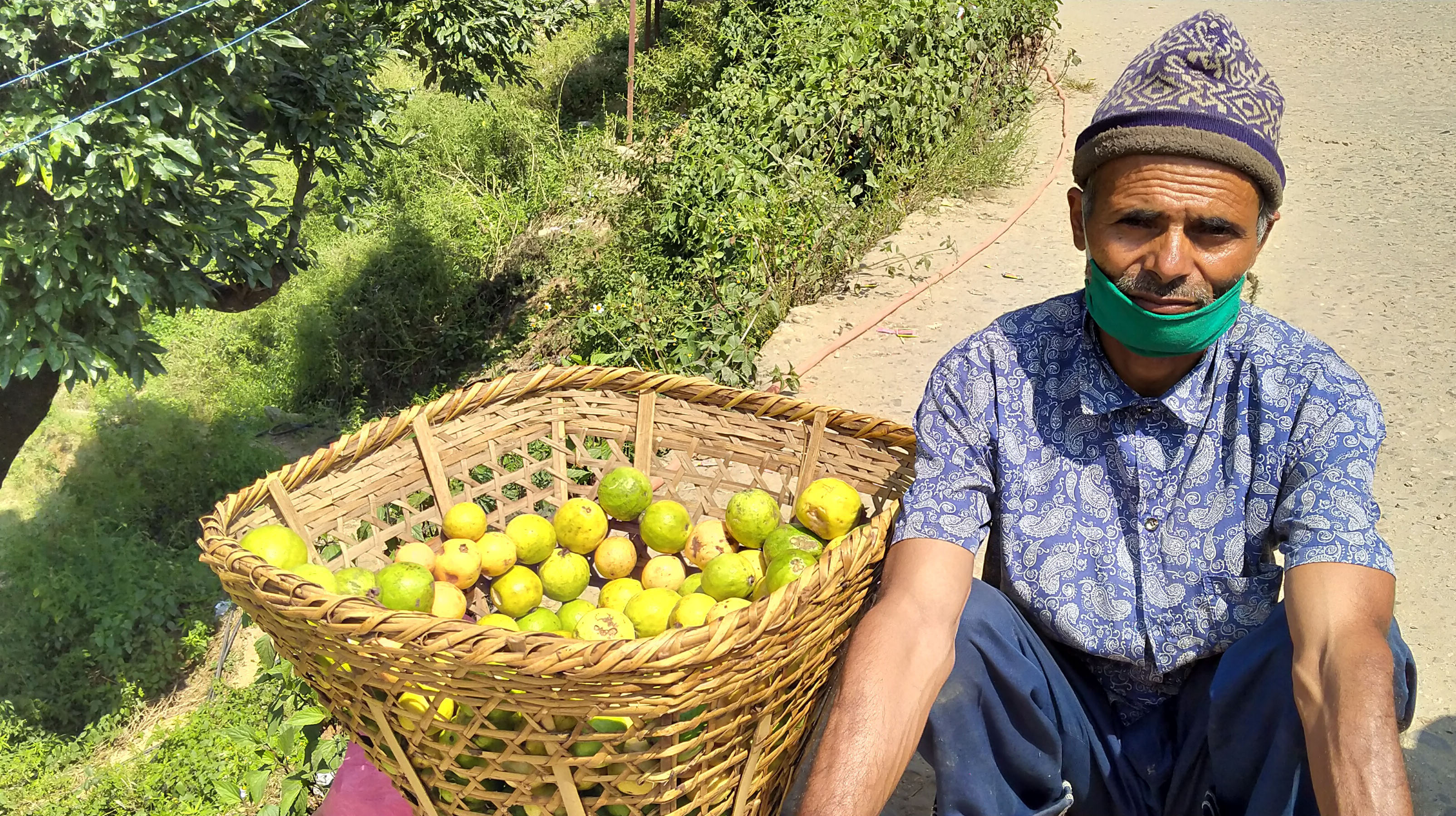 अम्बा बेचेर दसैं खर्च