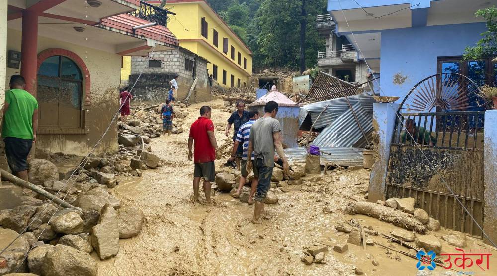 बुटवल पहिरो : ९ घर पुरिए, दर्जन बढी घरमा क्षति