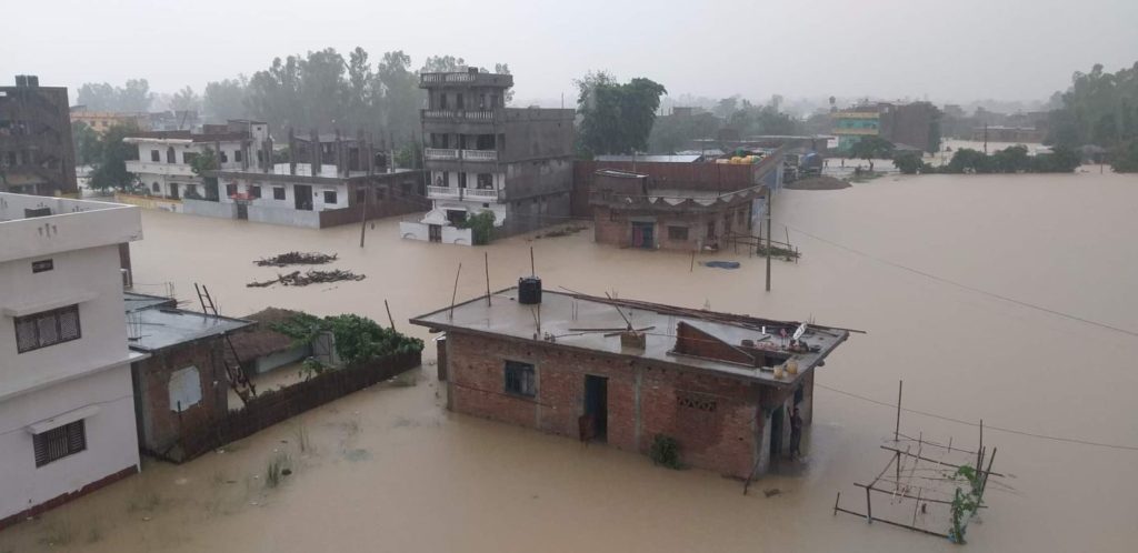 बाढी पहिराेबाट मृत्यु हुनेकाे सङ्ख्या एक सय १३ पुग्याे, ३३ बेपत्ता