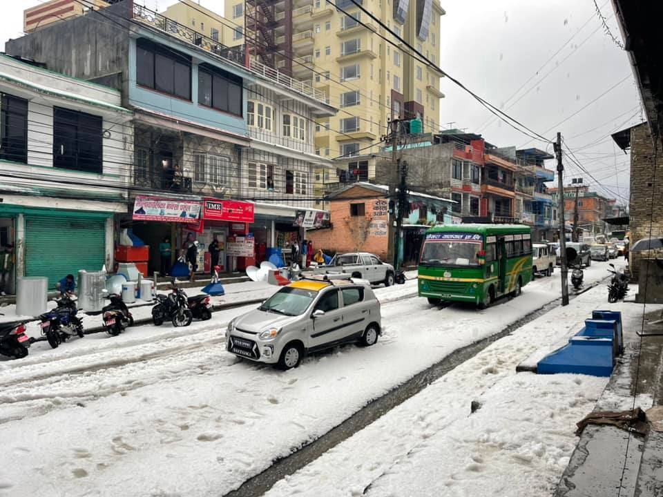 पोखरा क्षेत्रमा असिना पानीले ११ करोडभन्दा बढीको क्षति, कसैको भैंसी मरे कसैको टनेल भाँचियो