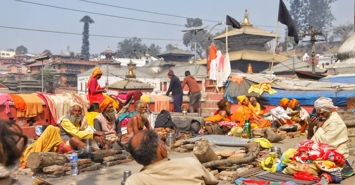 शिवरात्रि मान्न आएका साधुसन्तको बिदाइ गरिँदै